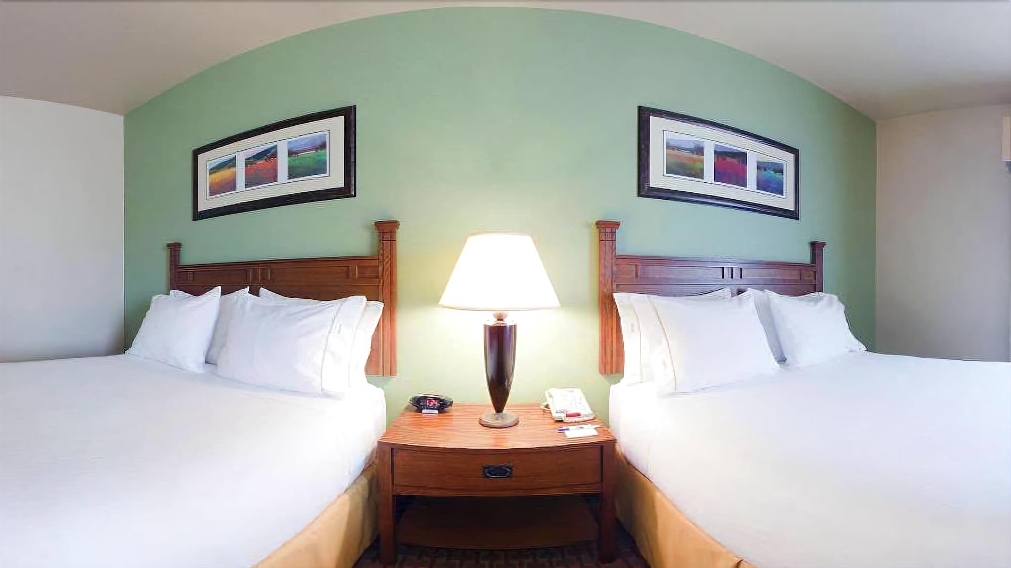 Baymont Inn & Suites By Wyndham สเตอร์จิส ภายนอก รูปภาพ
